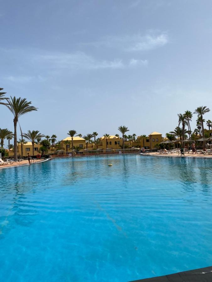 Apartamentos Corralejo Playa Oasis エクステリア 写真