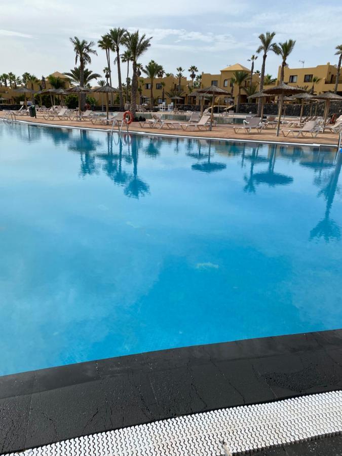 Apartamentos Corralejo Playa Oasis エクステリア 写真