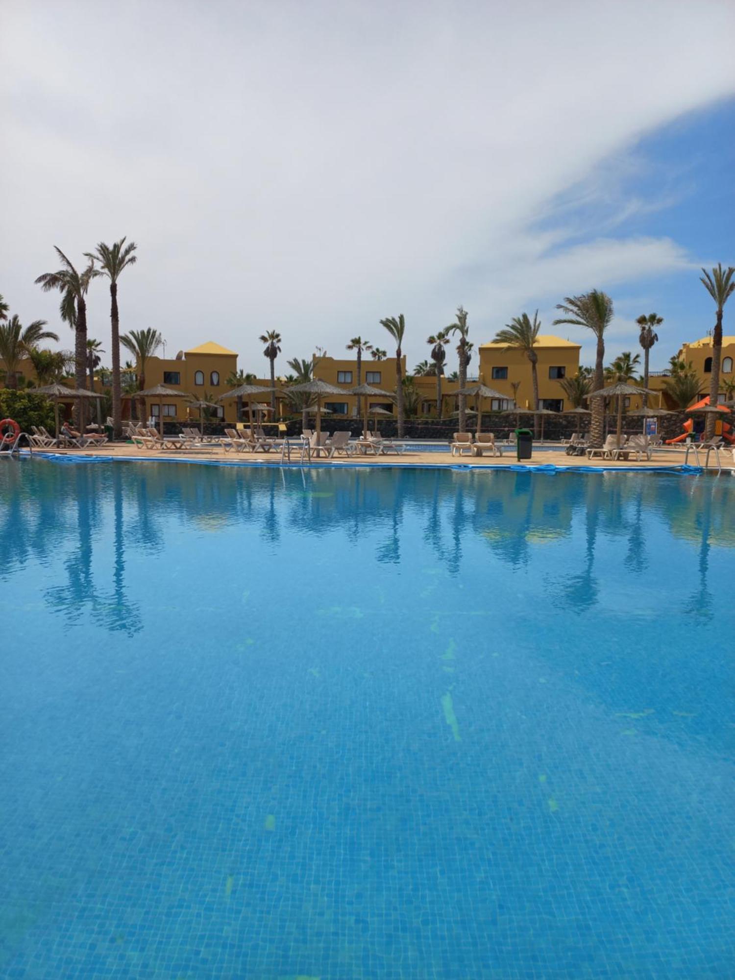Apartamentos Corralejo Playa Oasis エクステリア 写真